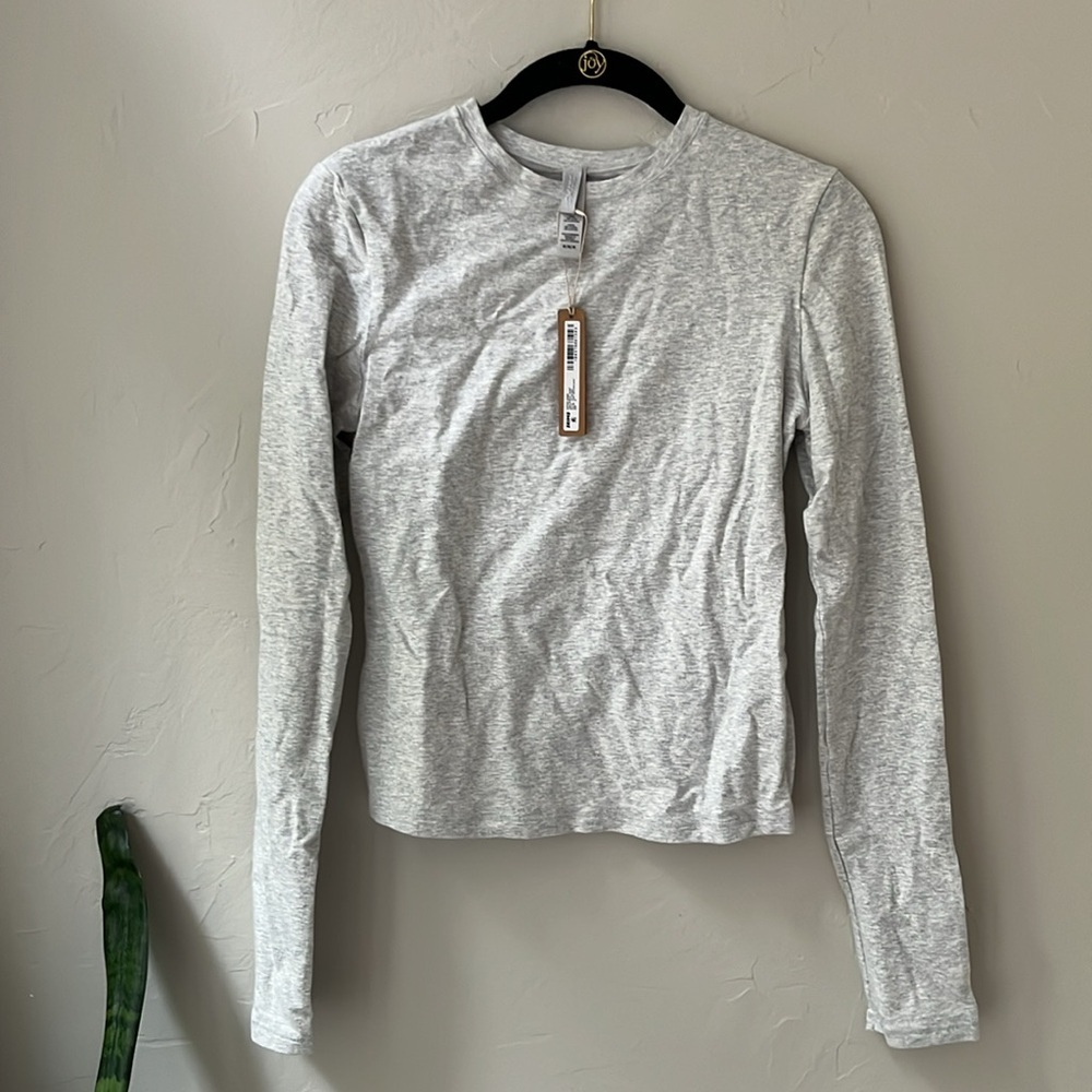 🩶SKIMS COTTON JERSEY LONG SLEEVE T SHIRT LIGHT HEATHER GREY XS S M